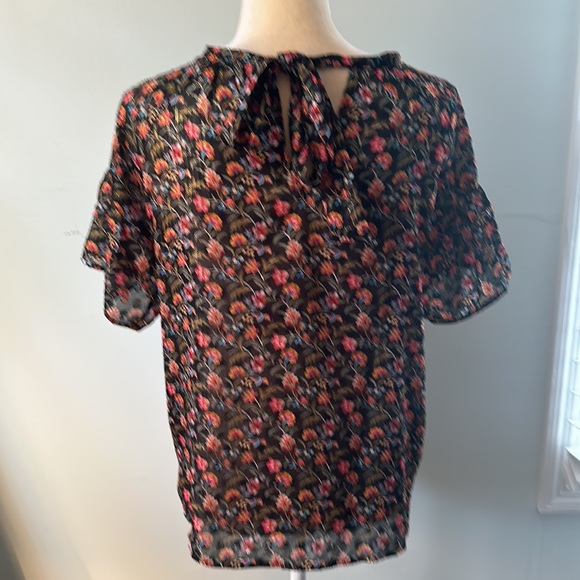 LOFT Short Sleeve Too - Picture 6 of 11